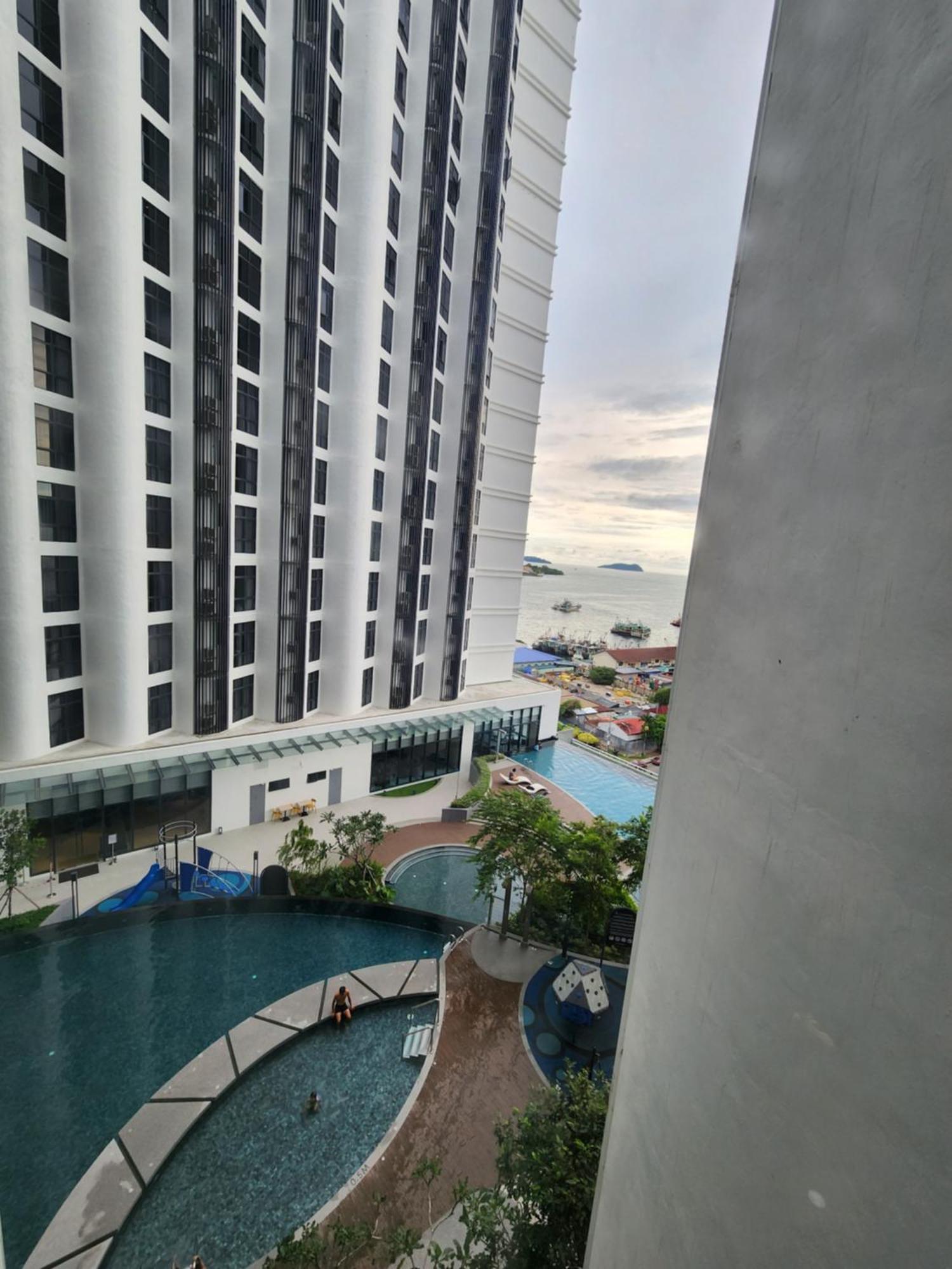 The Shore Kota Kinabalu City Centre By Lw Suites Oda fotoğraf